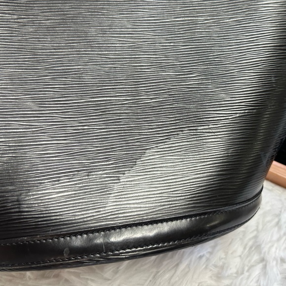 100% Authentic LOUIS VUITTON Epi St-Jacques GM | Black - Picture 12 of 16